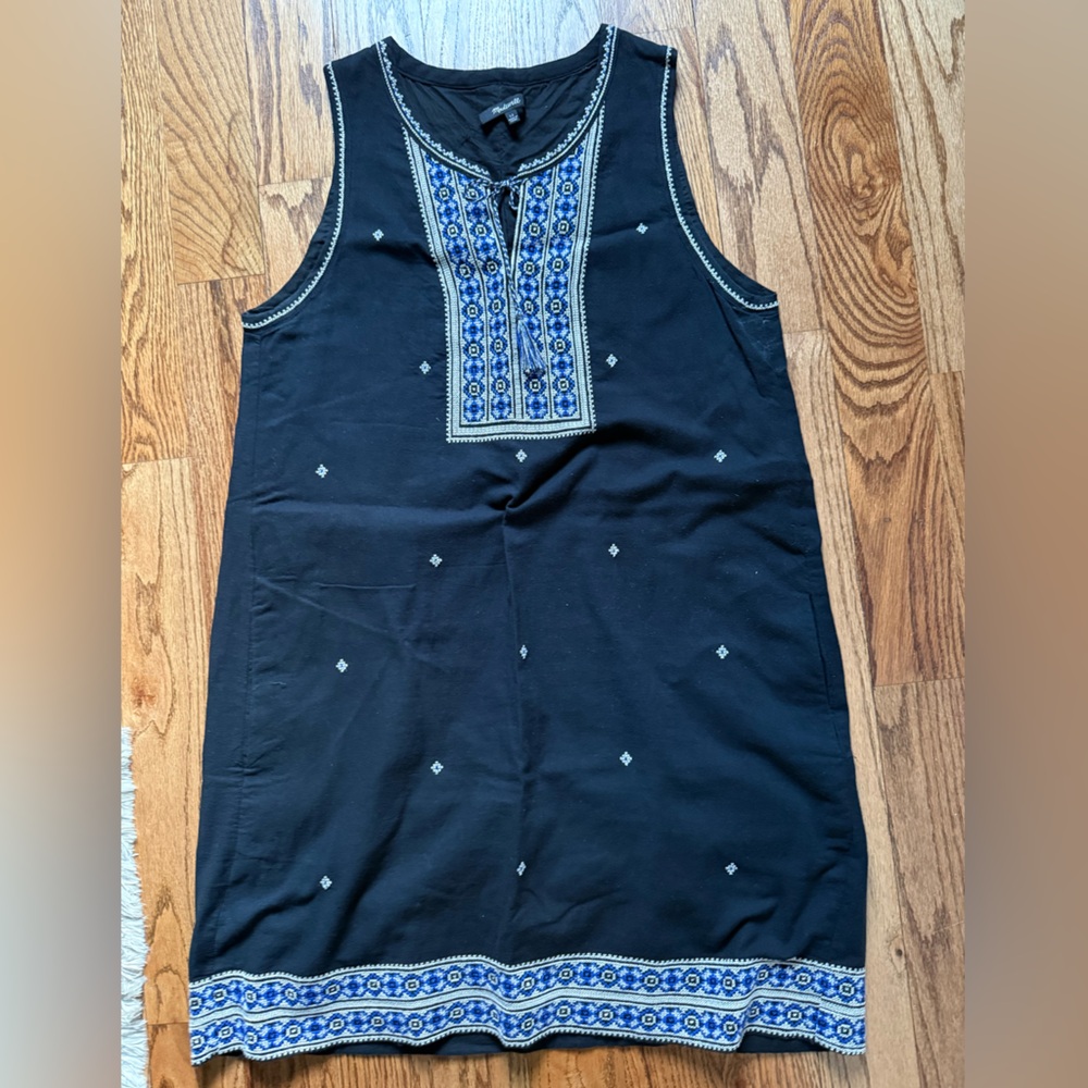 Madewell Embroidered Navy Sleeveless Tunic